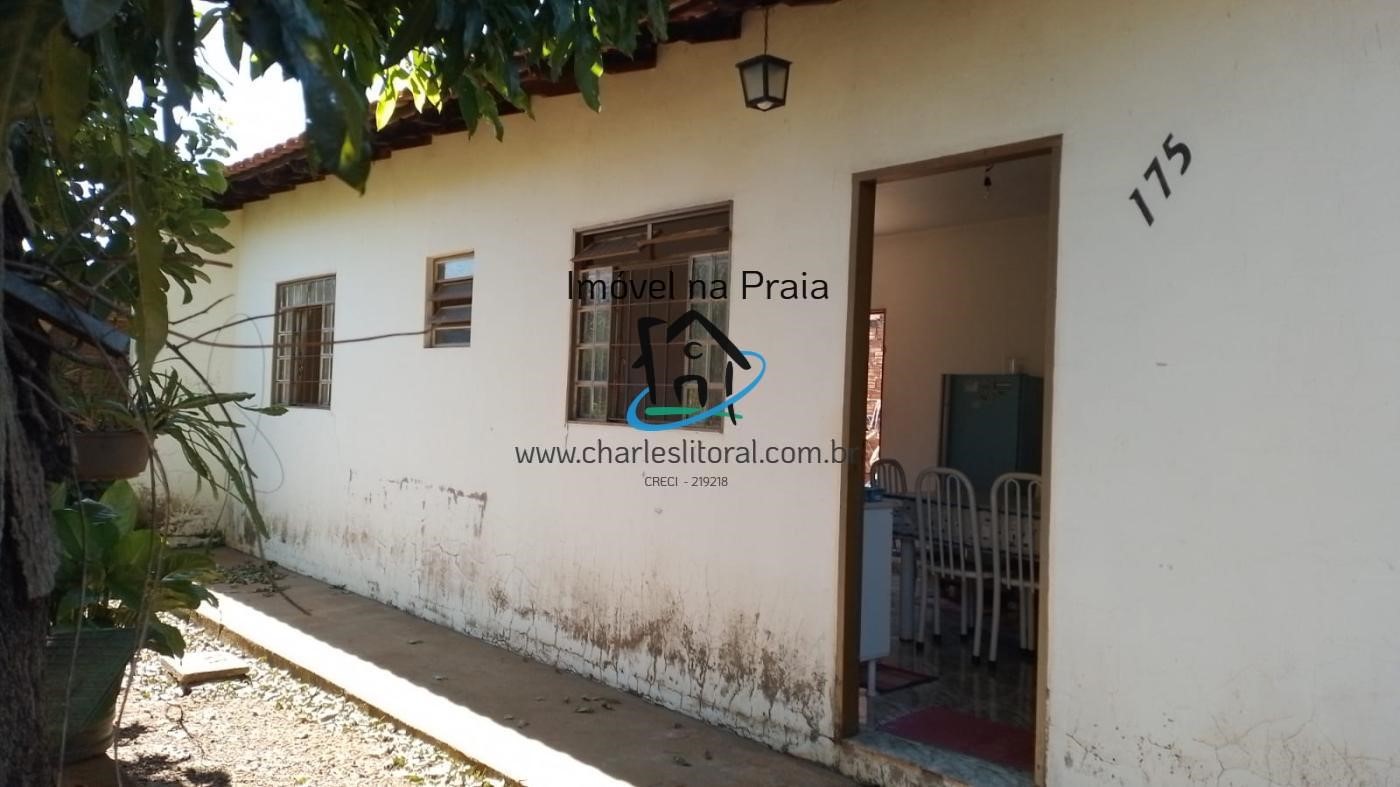 Casa à venda com 2 quartos, 45m² - Foto 4