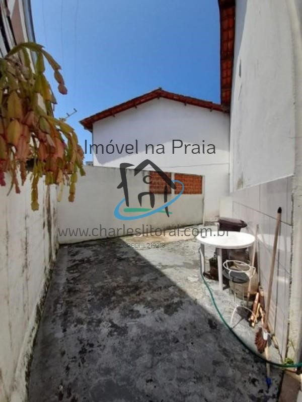 Casa à venda com 2 quartos, 69m² - Foto 3