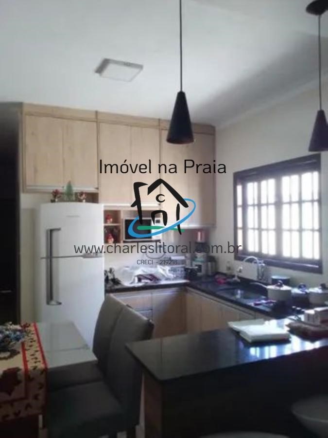 Casa à venda com 2 quartos, 150m² - Foto 2