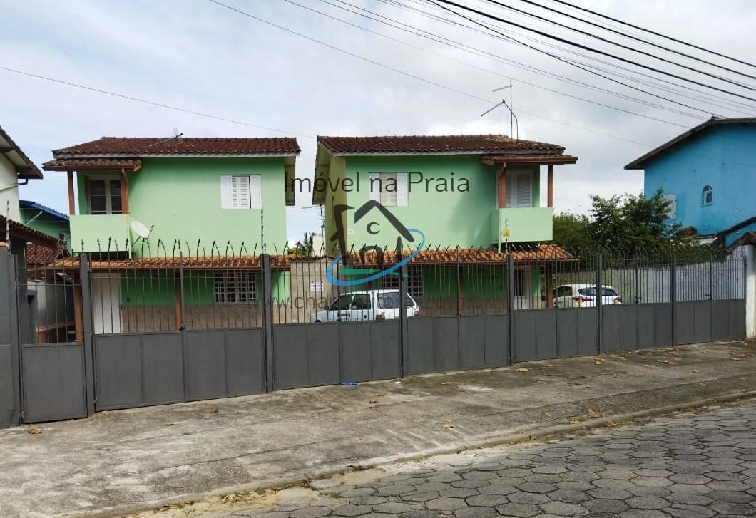 Casa à venda com 2 quartos, 40m² - Foto 1