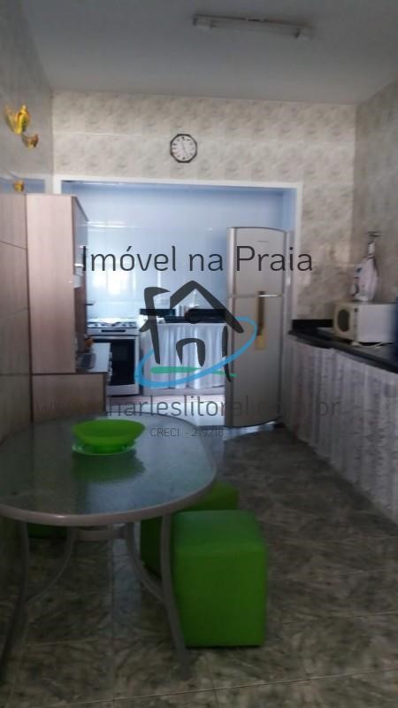 Casa à venda com 3 quartos, 210m² - Foto 10