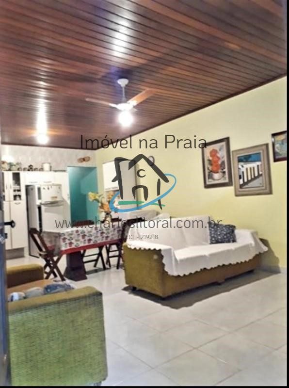 Casa à venda com 2 quartos, 350m² - Foto 8