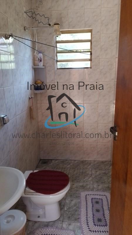 Casa à venda com 2 quartos, 45m² - Foto 13