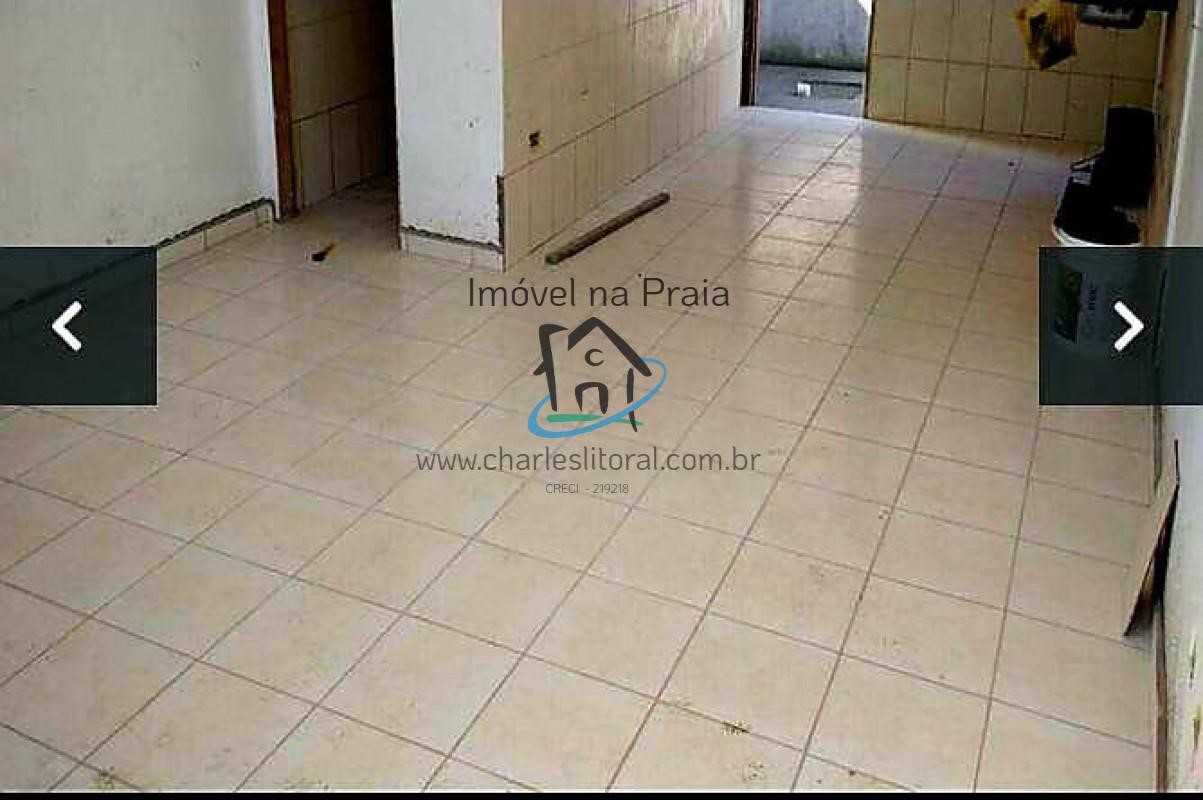 Casa à venda com 2 quartos, 70m² - Foto 8