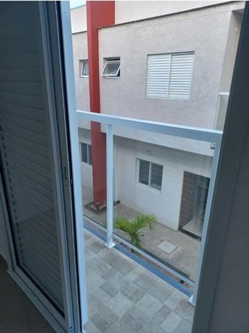 Casa à venda com 2 quartos, 95m² - Foto 2