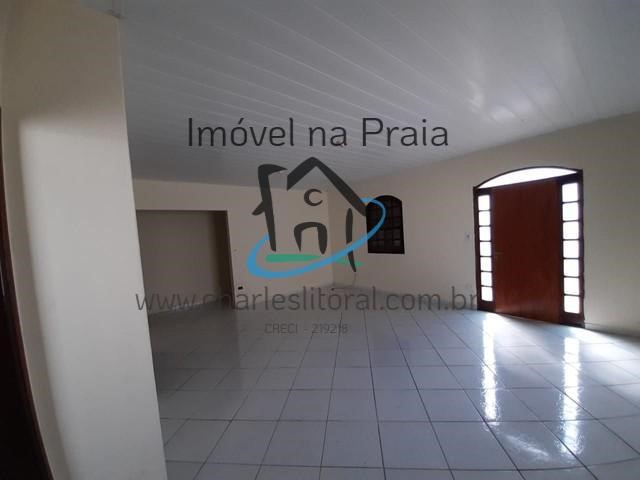 Casa à venda com 4 quartos, 200m² - Foto 4