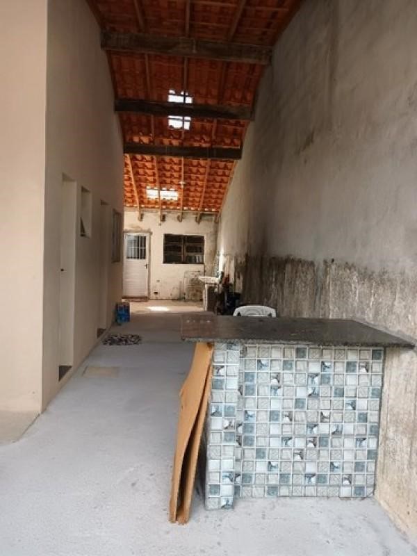 Casa à venda com 4 quartos, 200m² - Foto 5