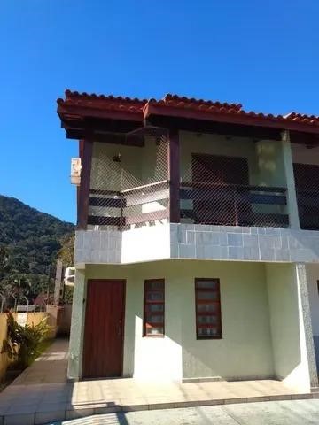 Casa à venda com 2 quartos, 90m² - Foto 1