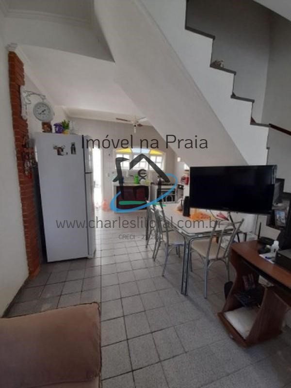 Casa à venda com 2 quartos, 69m² - Foto 9