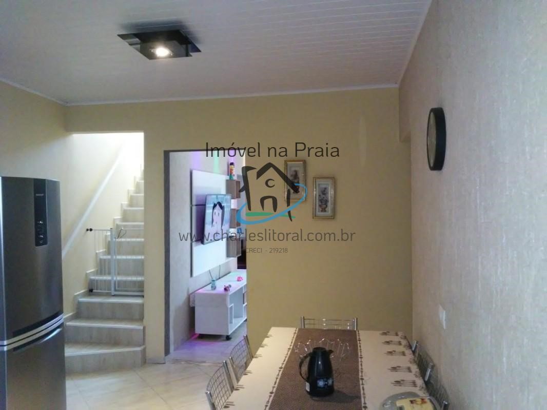 Casa à venda com 2 quartos, 150m² - Foto 2