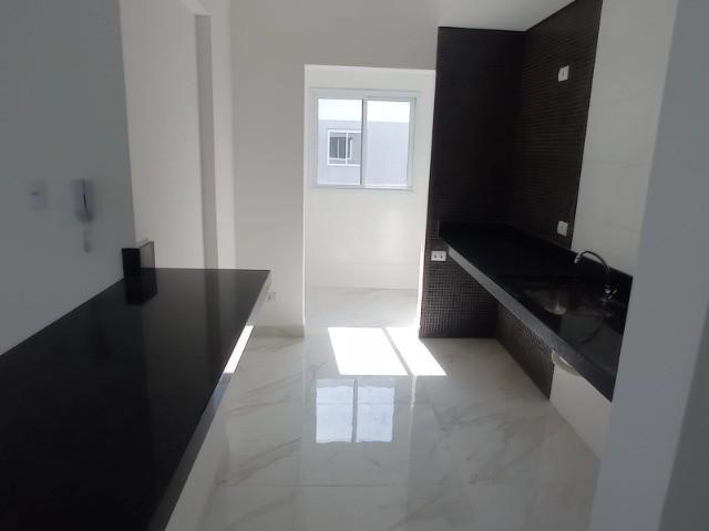 Apartamento à venda com 2 quartos, 75m² - Foto 10