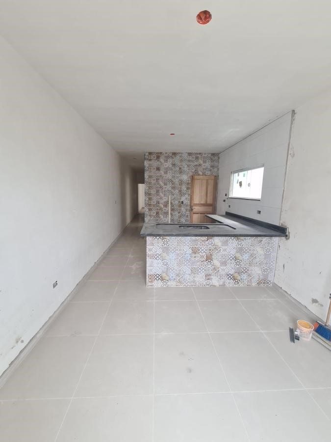 Casa à venda com 2 quartos, 63m² - Foto 4