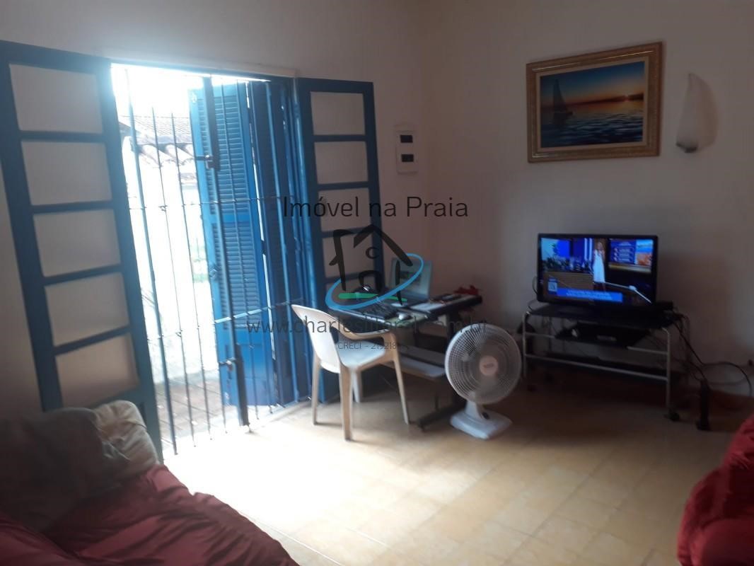 Casa à venda com 5 quartos, 200m² - Foto 14