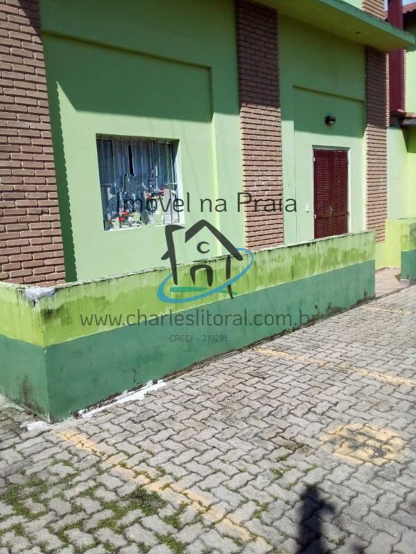 Apartamento à venda com 2 quartos, 70m² - Foto 2