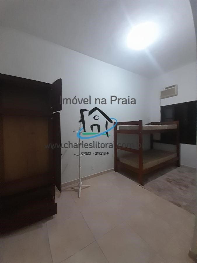 Casa à venda com 2 quartos, 220m² - Foto 11