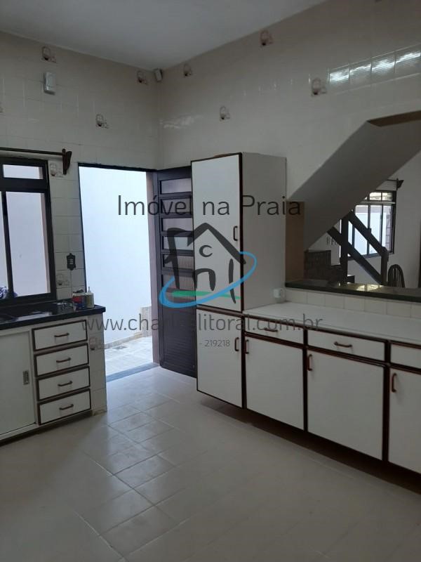 Casa à venda com 4 quartos, 350m² - Foto 25