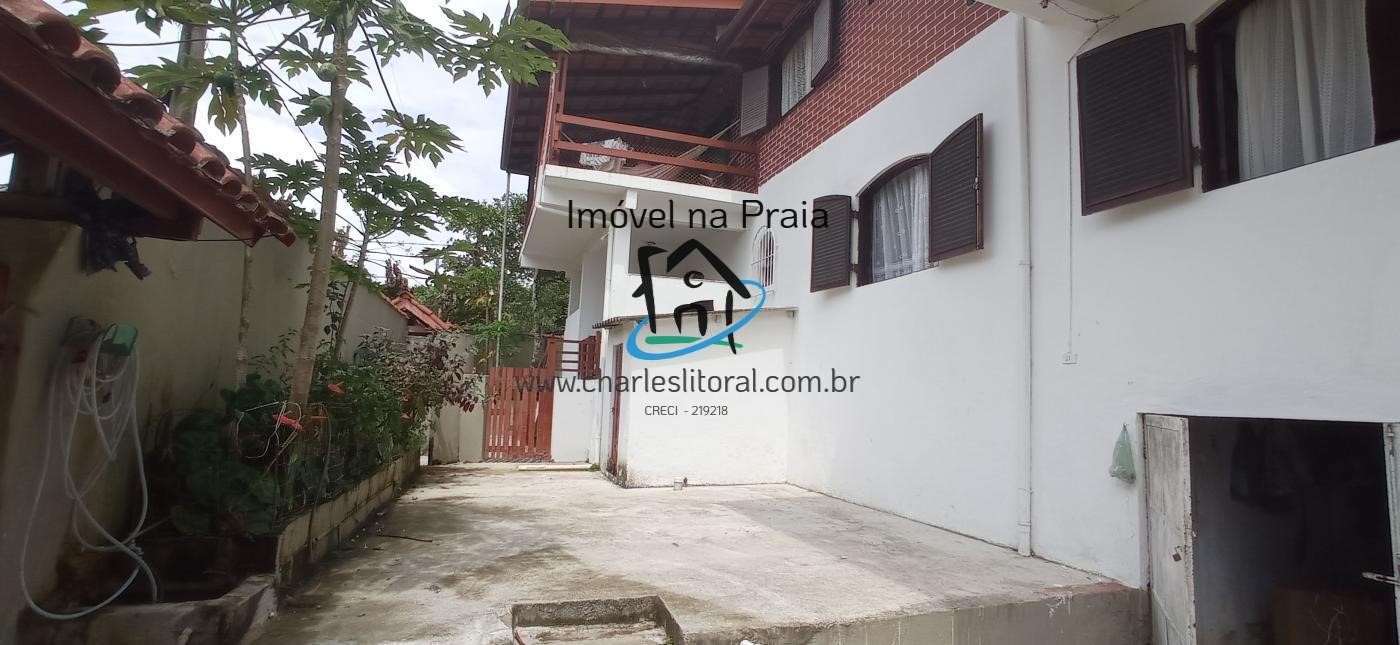 Casa à venda com 8 quartos, 330m² - Foto 24