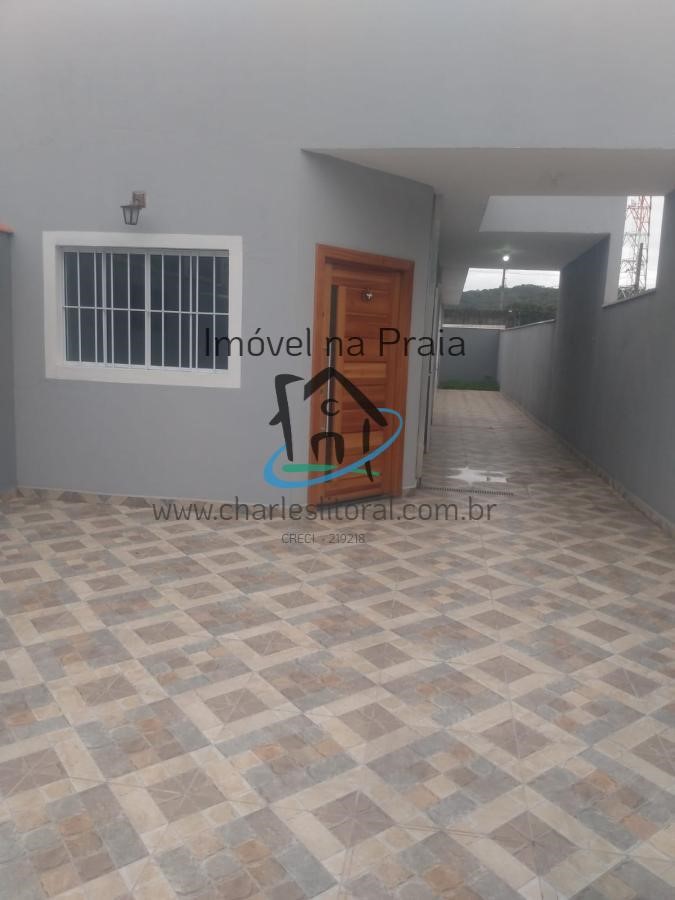 Casa à venda com 2 quartos, 135m² - Foto 2