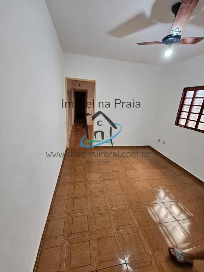 Casa à venda com 2 quartos, 125m² - Foto 11