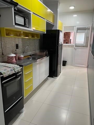 Apartamento à venda com 2 quartos, 70m² - Foto 1