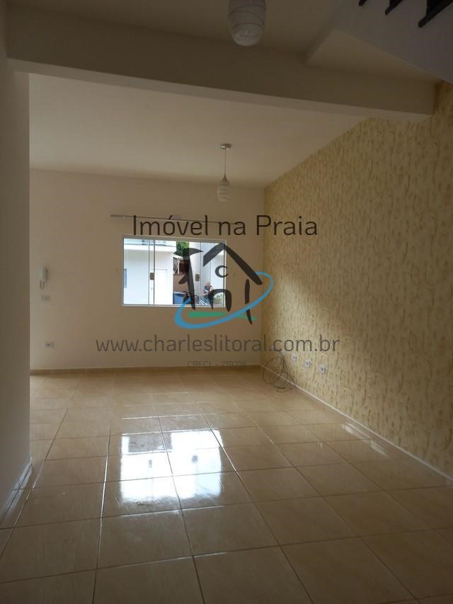 Casa à venda com 2 quartos, 100m² - Foto 3