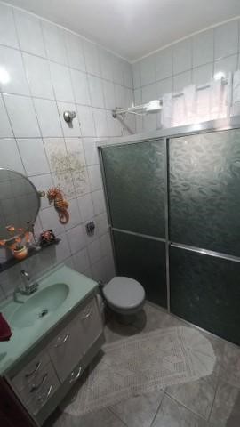 Casa à venda com 2 quartos, 305m² - Foto 23