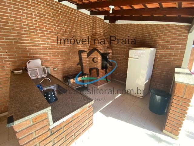 Casa à venda com 4 quartos, 242m² - Foto 3