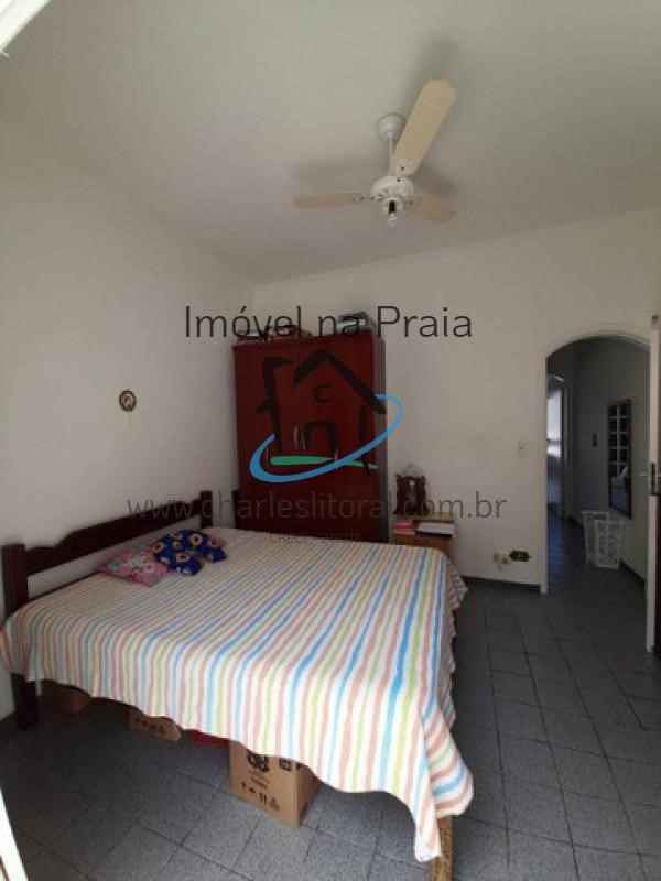 Casa à venda com 2 quartos, 69m² - Foto 12