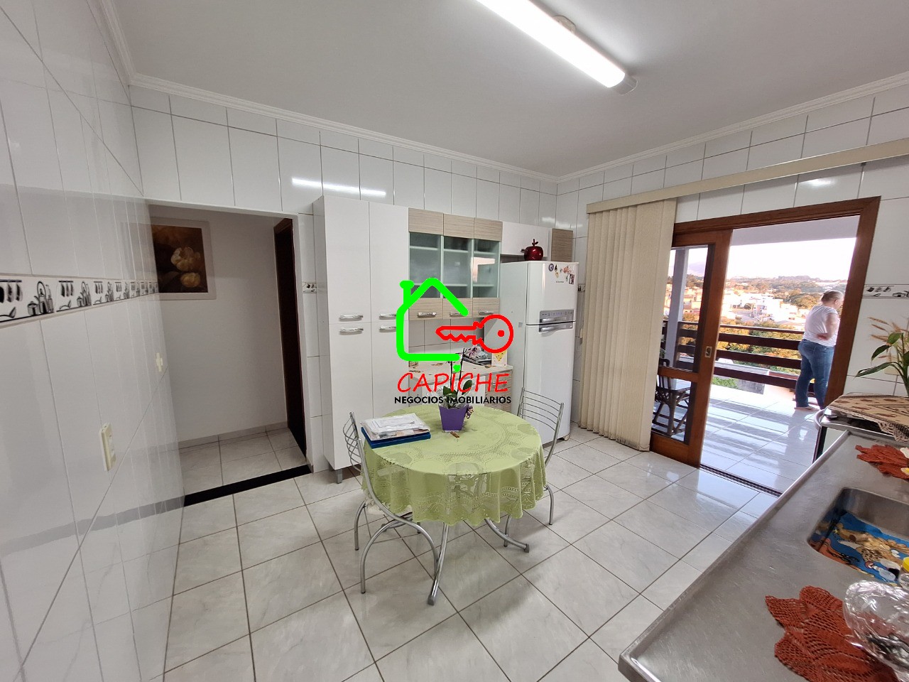 Casa à venda com 3 quartos, 295m² - Foto 9