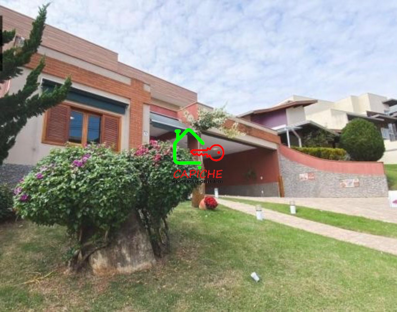 Casa de Condomínio à venda com 4 quartos, 298m² - Foto 3