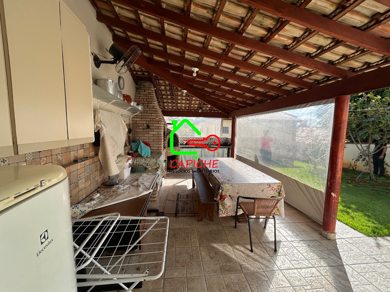 Casa, 4 quartos, 240 m² - Foto 13