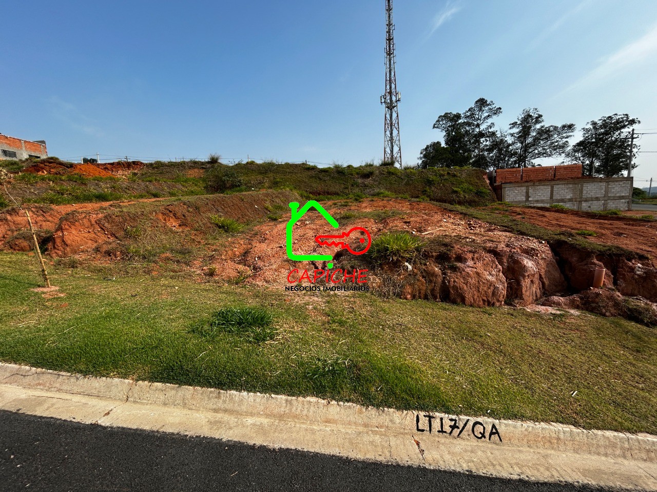 Loteamento e Condomínio, 250 m² - Foto 1