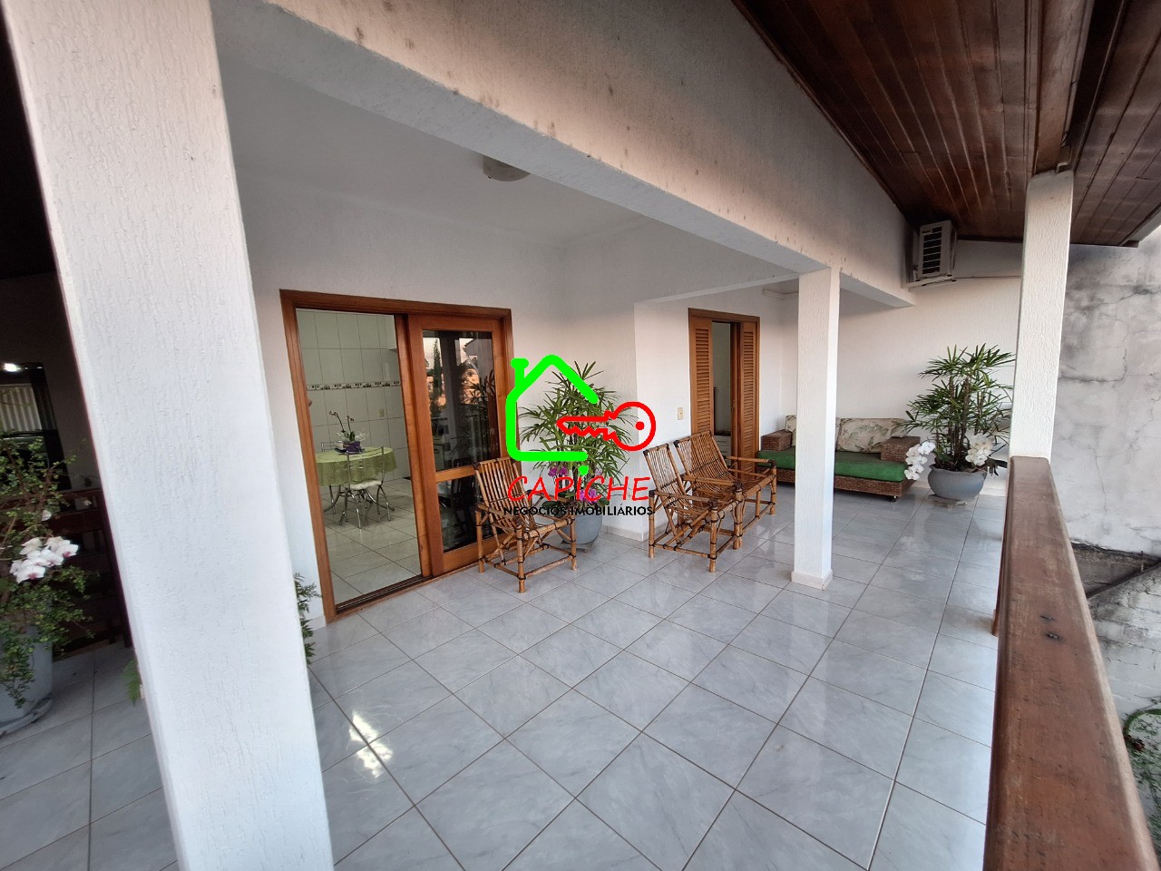 Casa à venda com 3 quartos, 295m² - Foto 7