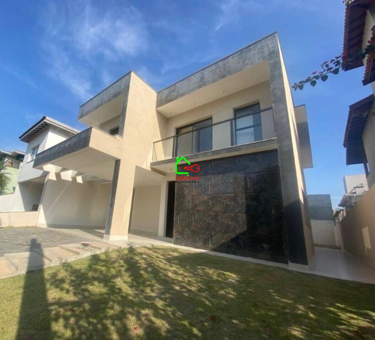 Casa de Condomínio à venda com 3 quartos, 250m² - Foto 4
