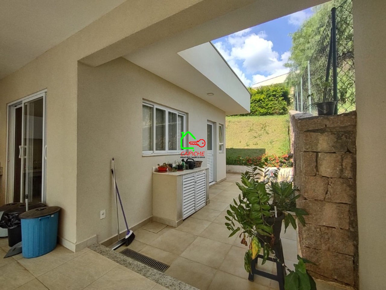 Casa de Condomínio à venda com 3 quartos, 800m² - Foto 2