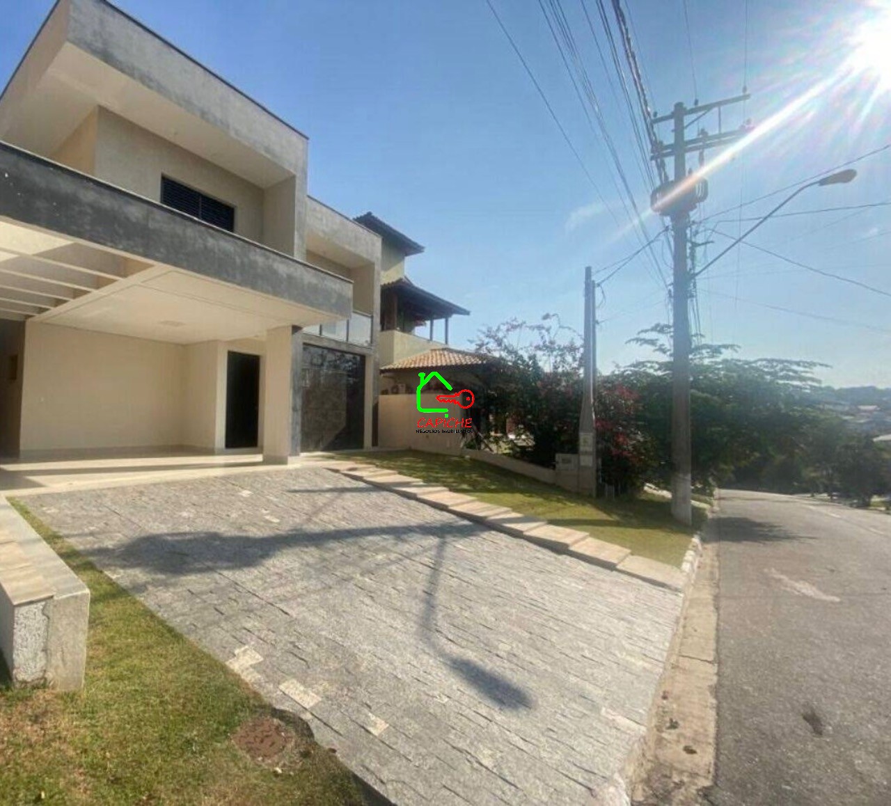Casa de Condomínio à venda com 3 quartos, 250m² - Foto 3