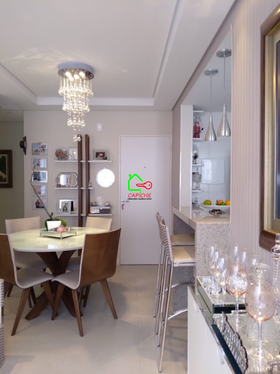 Apartamento à venda com 2 quartos, 54m² - Foto 2