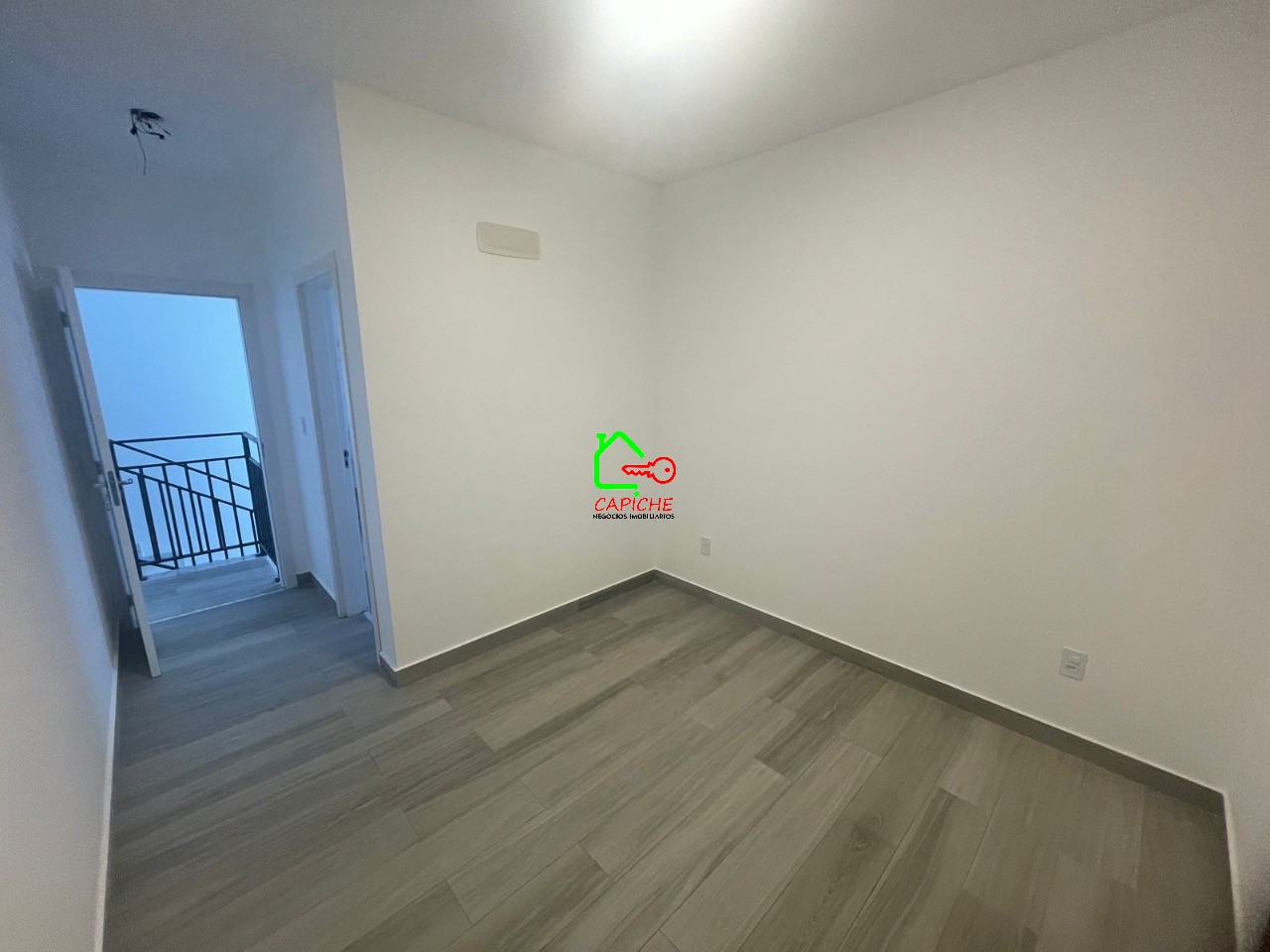 Casa de Condomínio à venda com 3 quartos, 175m² - Foto 1