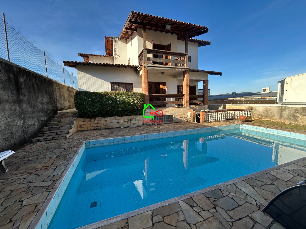 Casa à venda com 4 quartos - Foto 1