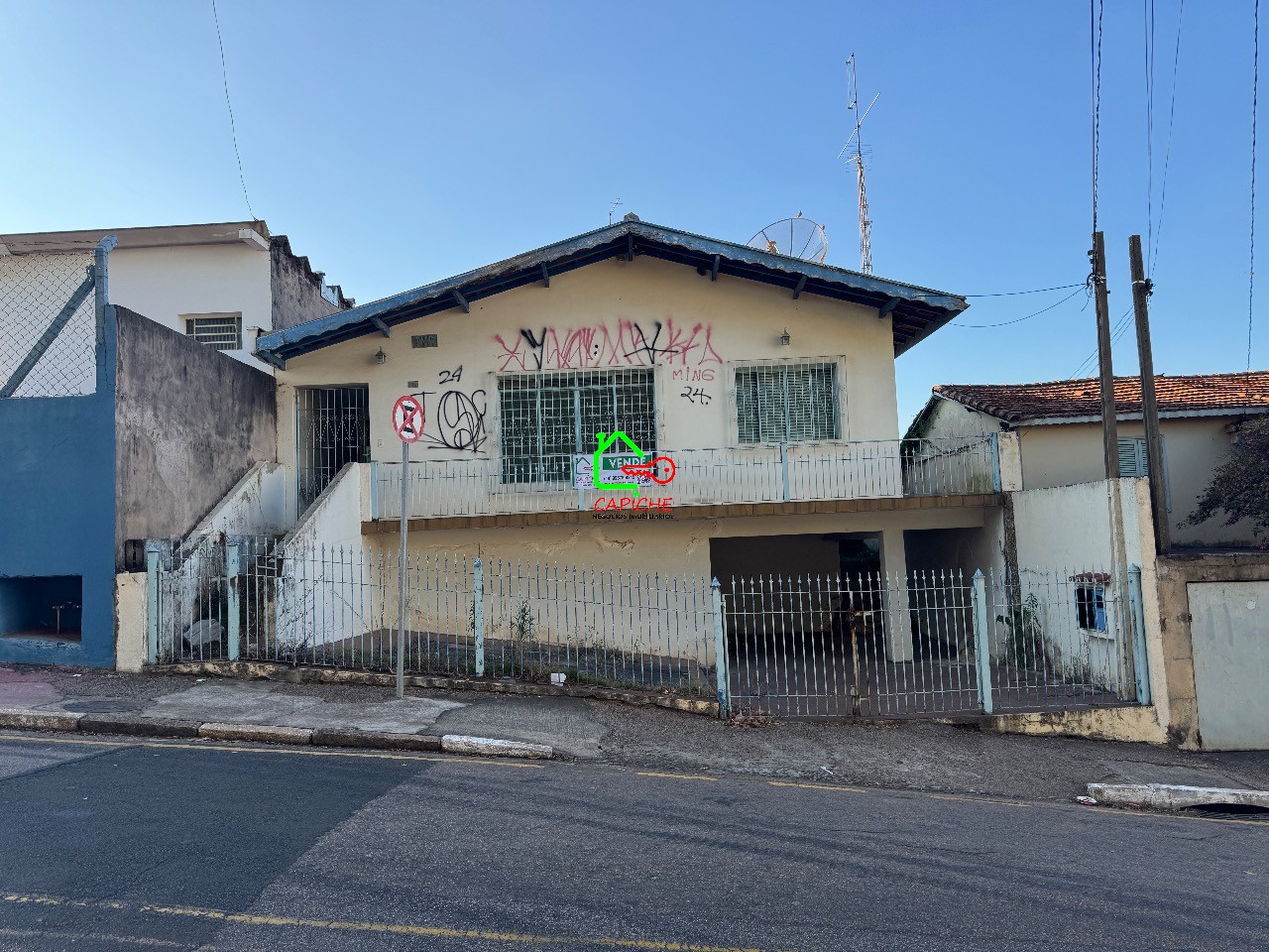 Casa à venda com 3 quartos - Foto 1