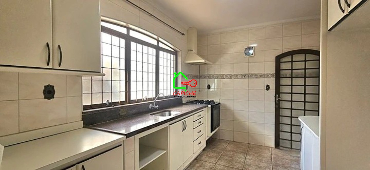 Casa, 3 quartos, 241 m² - Foto 10