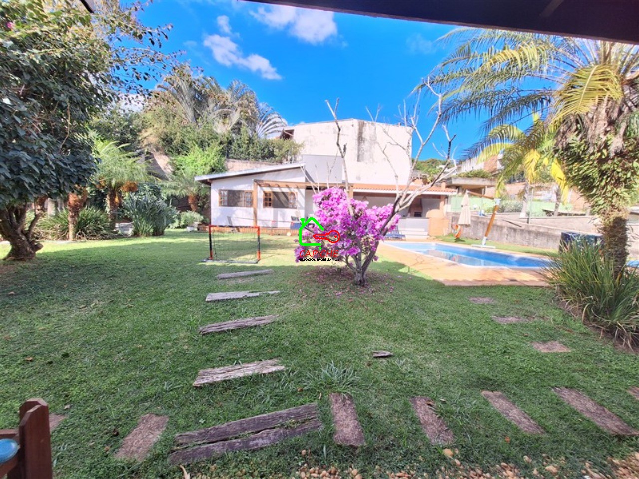 Casa de Condomínio para alugar com 3 quartos, 1033m² - Foto 4