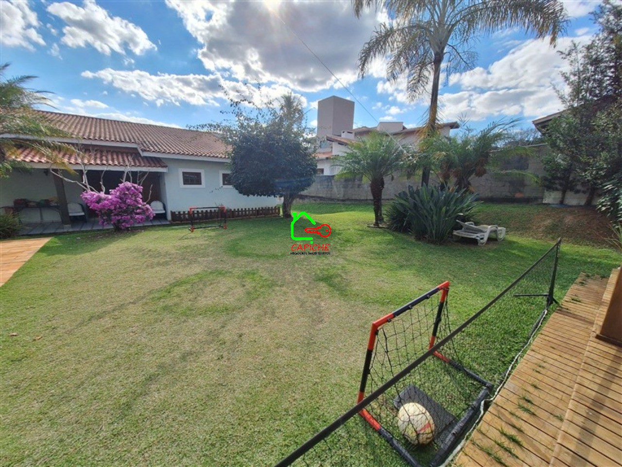 Casa de Condomínio para alugar com 3 quartos, 1033m² - Foto 2