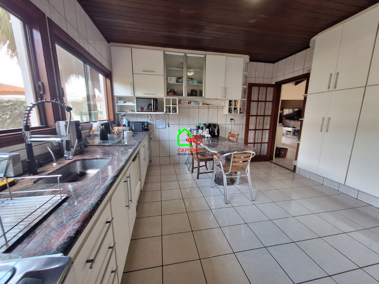 Casa de Condomínio para alugar com 3 quartos, 1033m² - Foto 9