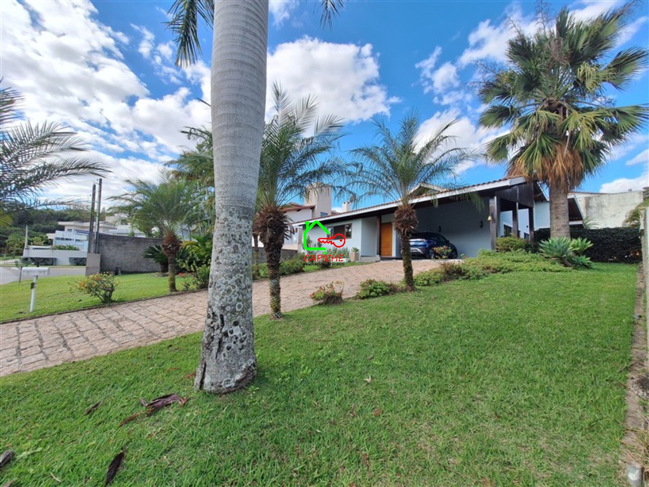 Casa de Condomínio para alugar com 3 quartos, 1033m² - Foto 5
