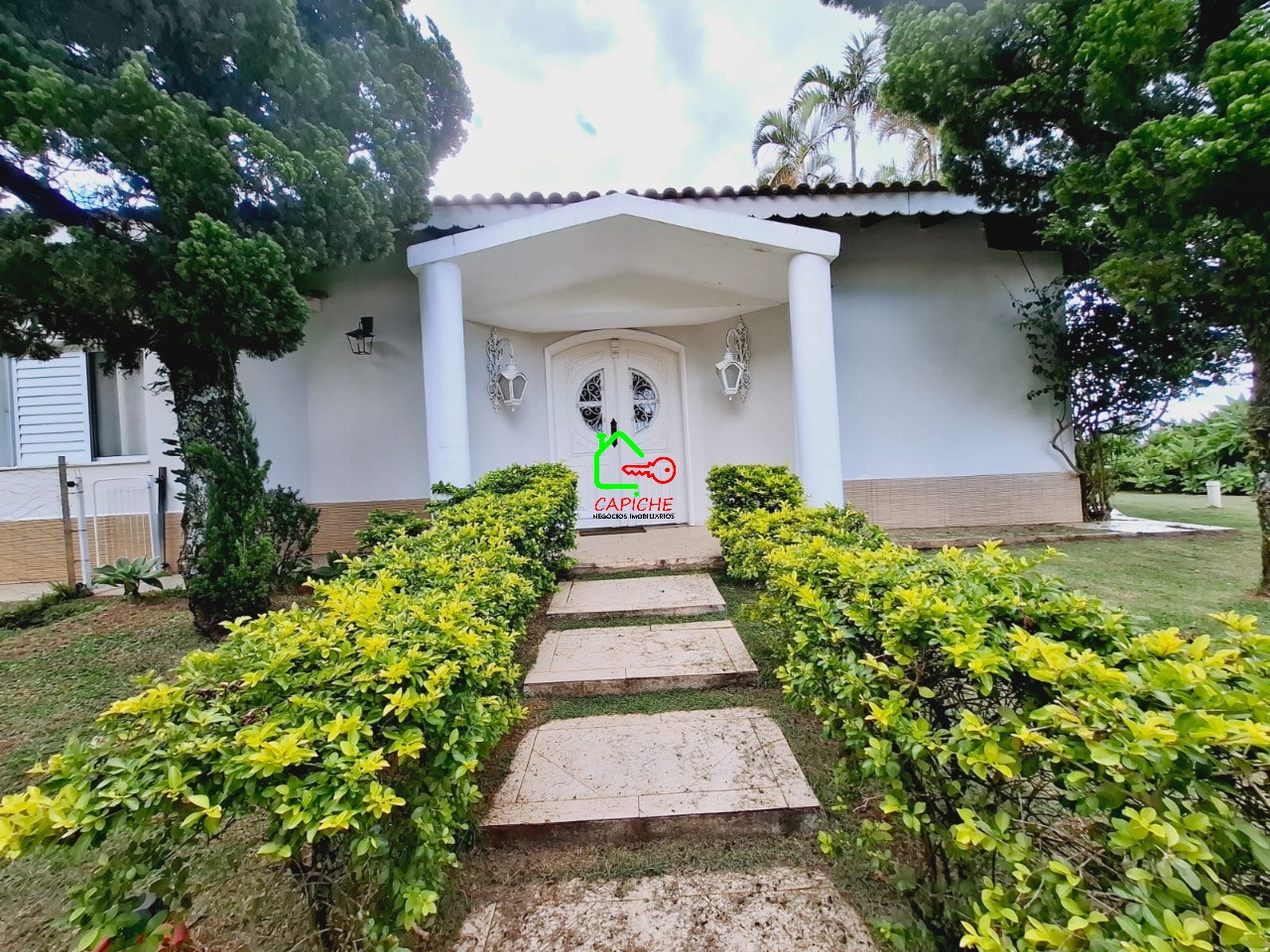 Chácara, 4 quartos, 3000 m² - Foto 1