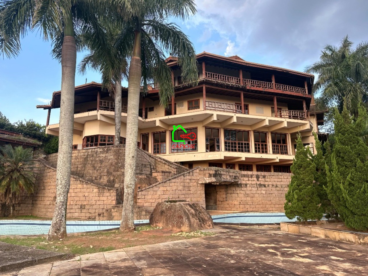 Casa, 14 quartos - Foto 1