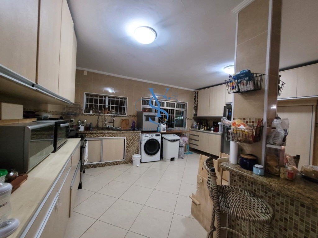 Casa, 4 quartos, 217 m² - Foto 9