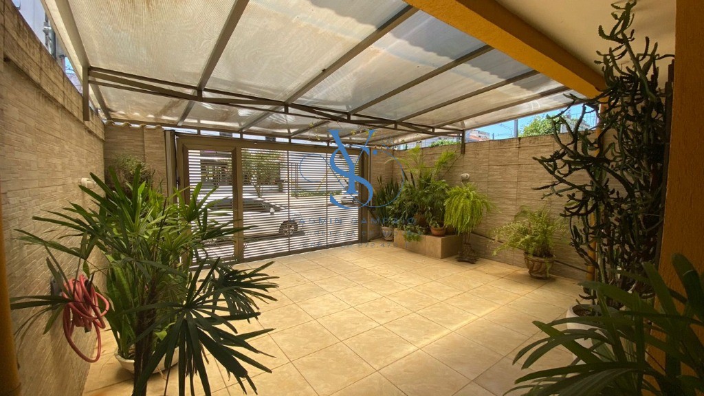 Casa, 3 quartos, 200 m² - Foto 1