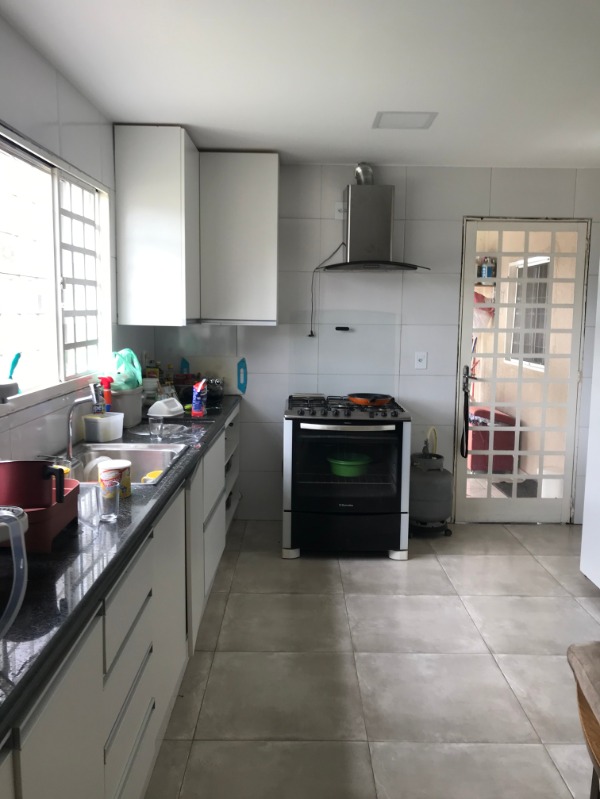 Casa à venda com 3 quartos, 250m² - Foto 5